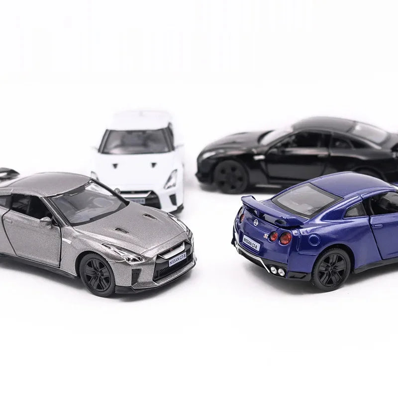 Nissan GTR R35 - Skala 1:36